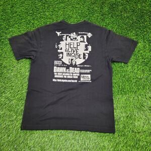 Dawn-Of-The-Dead Shirt Medium 19x25 Horror Zombie